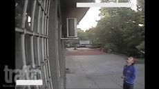 Крадец в Пловдив си пие кафе по време на обир - Videoclip.bg