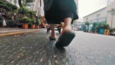 Руснаци хакват гигантски Lcd екран на покрива на небостъргач да покажат кадри от изкачването си ! - Videoclip.bg