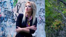 Премиера Страхотна ! Laura - Spune-mi ( Официално видео ) - Videoclip.bg