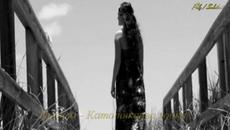 Индила - Като някаква лодка ! + Превод - Videoclip.bg