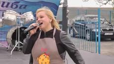 Тони Димитрова, Искрен Пецов откриха втория рибен фест в Несебър - Videoclip.bg