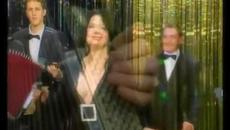 Злата Петрович - Ела да стоплиш ръцете ми - Videoclip.bg