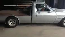 7 годишно момиче прави burnout с колата на баща си - Videoclip.bg