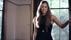Премиера 2015 / Cassadee Pope - I Am Invincible _ Официално Видео - Videoclip.bg