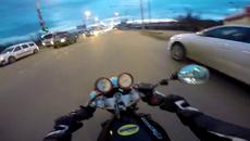 Луда мацка с Audi 300 Коня Срещу Suzuki Bandit 400 Gt! Кой мислите ще победи - Videoclip.bg