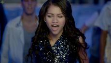 Zendaya & Bella Thorne - 'Something to Dance forTTYLXOX' (Mash-Up) 2012 - Videoclip.bg