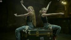 Taylor Hatala & Janelle Ginestra - Alive (Fraternal Twins) (Cover  Larsen Thompson) 2016 - Videoclip.bg