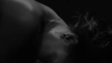 Rihanna - Kiss It Better (Explicit) - Videoclip.bg