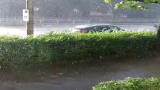 Слънце, дъжд и градушка днес 14.05.2016 г. Както казват - Дъжд вали слънце пече днес мечка се жени! - Videoclip.bg