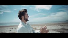 *Усмивка* - Kendji Girac(официално видео) ново/2016 Превод - Videoclip.bg