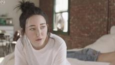 Noah Cyrus - Make Me (Cry) ft. Labrinth 2016 - Videoclip.bg