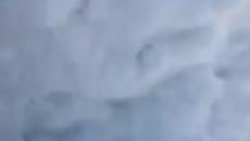 Ужасяващи кадри от неизправност на  ски лифта в Грузия. - Videoclip.bg