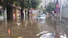 Варна под вода след голям порой днес 4-ти юни 2018 -  Порой превърна улиците на Варна в реки - Videoclip.bg