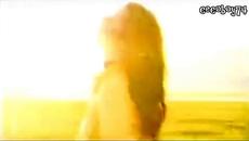 Анжела Димитриу - не ми направи услуга животът - Videoclip.bg