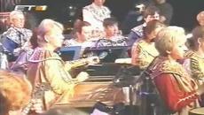 „Μάνα μου και Παναγιά“ – Γιώργος Νταλάρας - Videoclip.bg