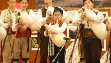 Сурвакари! Сурва сурва година с песен - Вейте ветрища и хали - Videoclip.bg