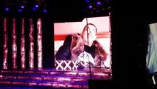 Послание на Митьо Пищова за Ицо Хазарта от концерта в НДК - Videoclip.bg