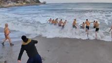 Несебър отбеляза Богоявление Йордановден 2020 г.Kметът Николай Димитров присъства на християнския празник. - Videoclip.bg