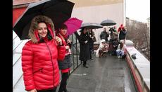 Народна музика за благодарност към тези, които се борят с COVID-19 - Videoclip.bg