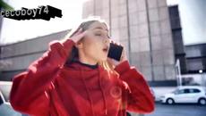 Ηλίας Καμπακάκης - Με Ανάσα Κομμένη - със затаен дъх - Videoclip.bg