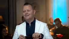 RADE KOSMAJAC - ZENA UDATA - LIVE - Videoclip.bg