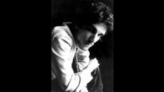 Google почете Луис Алберто Спинета - Аржентински певец, китарист, композитор и поет - Videoclip.bg