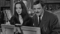 The Addams Family Wednesday leaves Home Семейство Адамс Уендзи си тръгва откъщи - Videoclip.bg