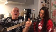 SIMONA ZAGOROVA & ILIYA ZAGOROV - КРЪЧМАРЮ, ДАЙ (ACOUSTIC) - Videoclip.bg