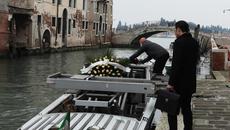 Останете в къщи! Пазете себе си и ближният си! Нека не допускаме да ни се случи трагедията от Италия - Videoclip.bg