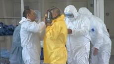 Руският президент Владимир Путин лично посети болни от коронавирус в московското село Комунарка, - Videoclip.bg