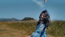 Βίκυ Καρνέζη - Ζω - живея - Videoclip.bg