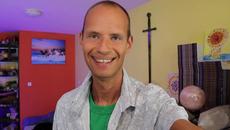 Защо скоростта, с която тече времето се забързва - Videoclip.bg