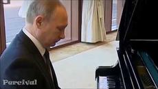 Putin plays katyusha on piano - Videoclip.bg