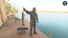 Огромна риба в отпуската! Бердымухамедов поехал на рыбалку пока в стране вводили масочный режим - Videoclip.bg