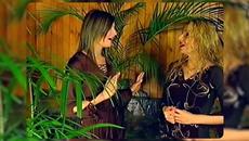EMILIA & DESI SLAVA - ZALUYBIH MAYKO • Емилия и Деси Слава - Залюбих майко, 2002 - Videoclip.bg