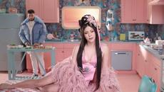 Shakira, Anuel AA - Me Gusta (Official Video) - Videoclip.bg