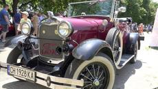 Вижте ретро парада в Бургас 4.7.2020! Атрактивни автомобили в ретро парад в Бургас (ВИДЕО) - Videoclip.bg