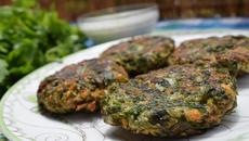 Магданозени Кюфтенца | Parsley Balls | Тефтели с Петрушка - Videoclip.bg