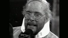 WCW: nWo се гаври с Конниците - Videoclip.bg