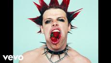 YUNGBLUD - Strawberry Lipstick - Videoclip.bg