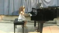 Честит Имен Ден Мария всяка втора жена на света е с име Мария - Фамилия Тоника.. Моята малка дъщеря - Videoclip.bg