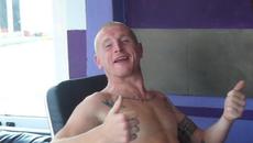 Щастлив турист.... татуировка в Слънчев бряг - Videoclip.bg