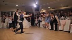 Гръцки танци - сиртаки (на гръцки: συρτάκι) е гръцки танц, - Videoclip.bg