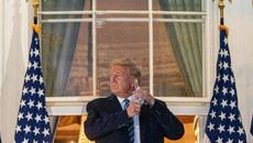 Президента Доналд Тръмп оздравя! Тръмп напусна болницата, позира без маска от Белия дом - Videoclip.bg