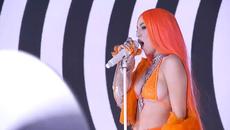 Ava Max – Salt (Live Performance) - Videoclip.bg