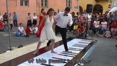 GrandePiano - Comptine d'un autre été di Yann Tiersen, @ Mirabilia Festival 2017 - Videoclip.bg