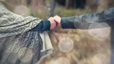 Михаил Белчев и Искра Радева - Добри познати - Videoclip.bg