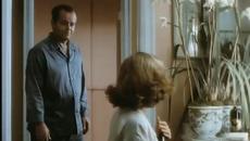 ЗА ЧЕСТТА НА ФАМИЛИЯ ПРИЦИ ИЛИ КАКВО Е ПРИЯТЕЛСТВОТО ПОНЯКОГА (Prizzi's Honor:1985) Финална „любовна“ сцена - Videoclip.bg