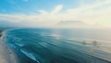 Любовта е в синьо ~ Love is Blue  (Night Blue) - Videoclip.bg