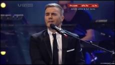 ЧЕСТИТА КОЛЕДА -  Gary Barlow,Tulisa,Nicole Scherzinger & Dawn French ~ Fairytale Of New York (on Text Santa) - Videoclip.bg